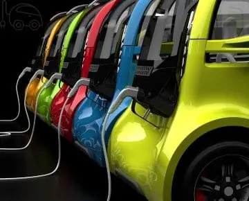 Propuesta para Chile: Implementación de un programa de Leasing Social para Vehículos Eléctricos - Imagen de Vehiculos electricos economicos cargándose.